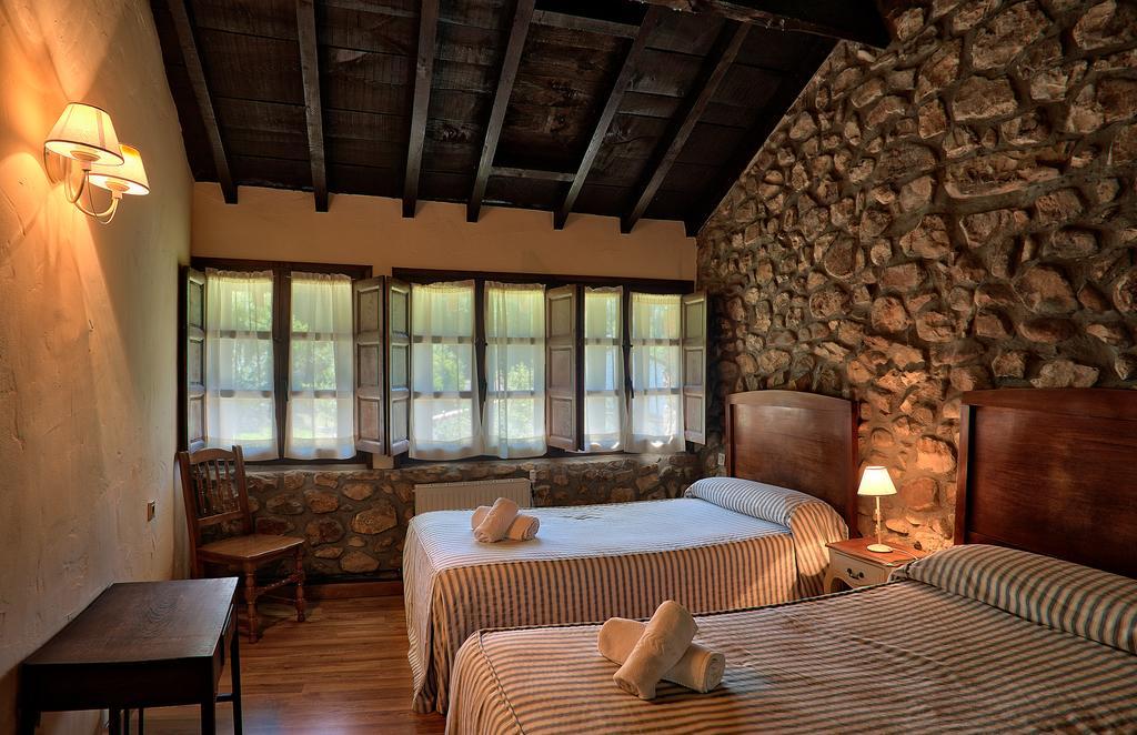 Casas Rurales La Tahona De Besnes Affittacamere Alles Esterno foto