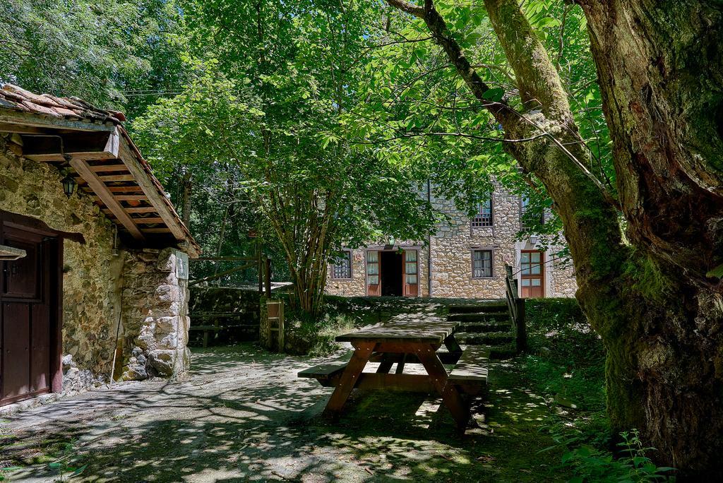 Casas Rurales La Tahona De Besnes Affittacamere Alles Esterno foto