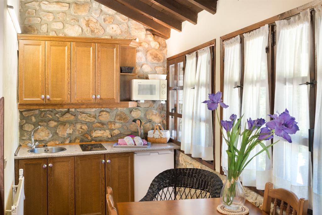 Casas Rurales La Tahona De Besnes Affittacamere Alles Esterno foto