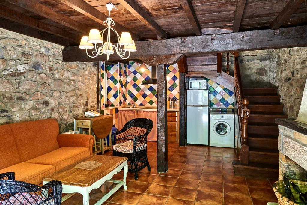 Casas Rurales La Tahona De Besnes Affittacamere Alles Esterno foto