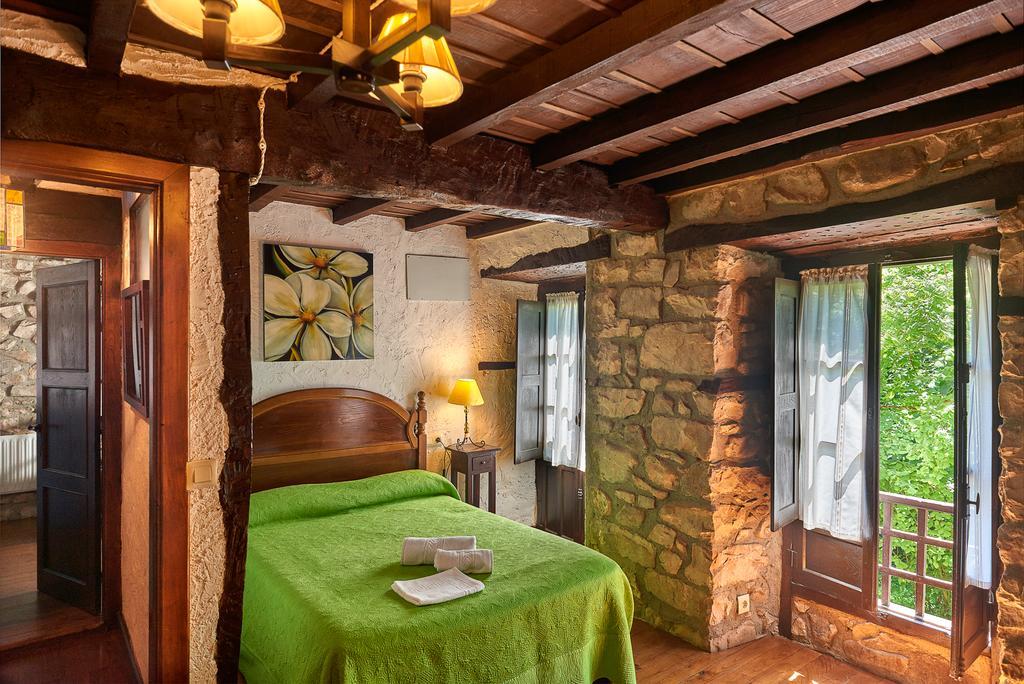 Casas Rurales La Tahona De Besnes Affittacamere Alles Esterno foto