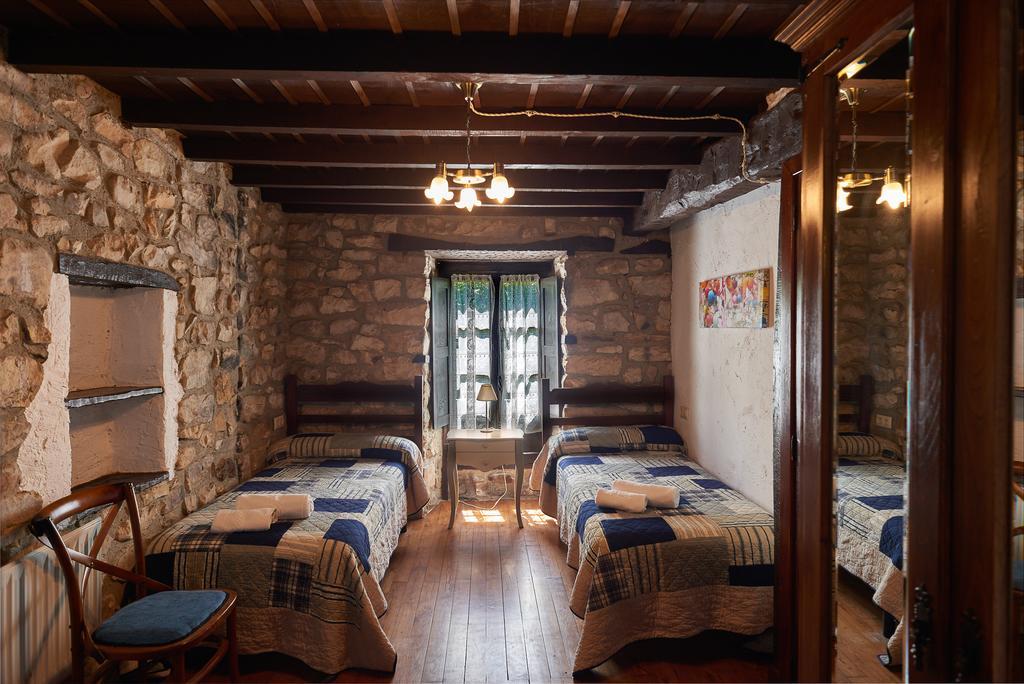 Casas Rurales La Tahona De Besnes Affittacamere Alles Esterno foto