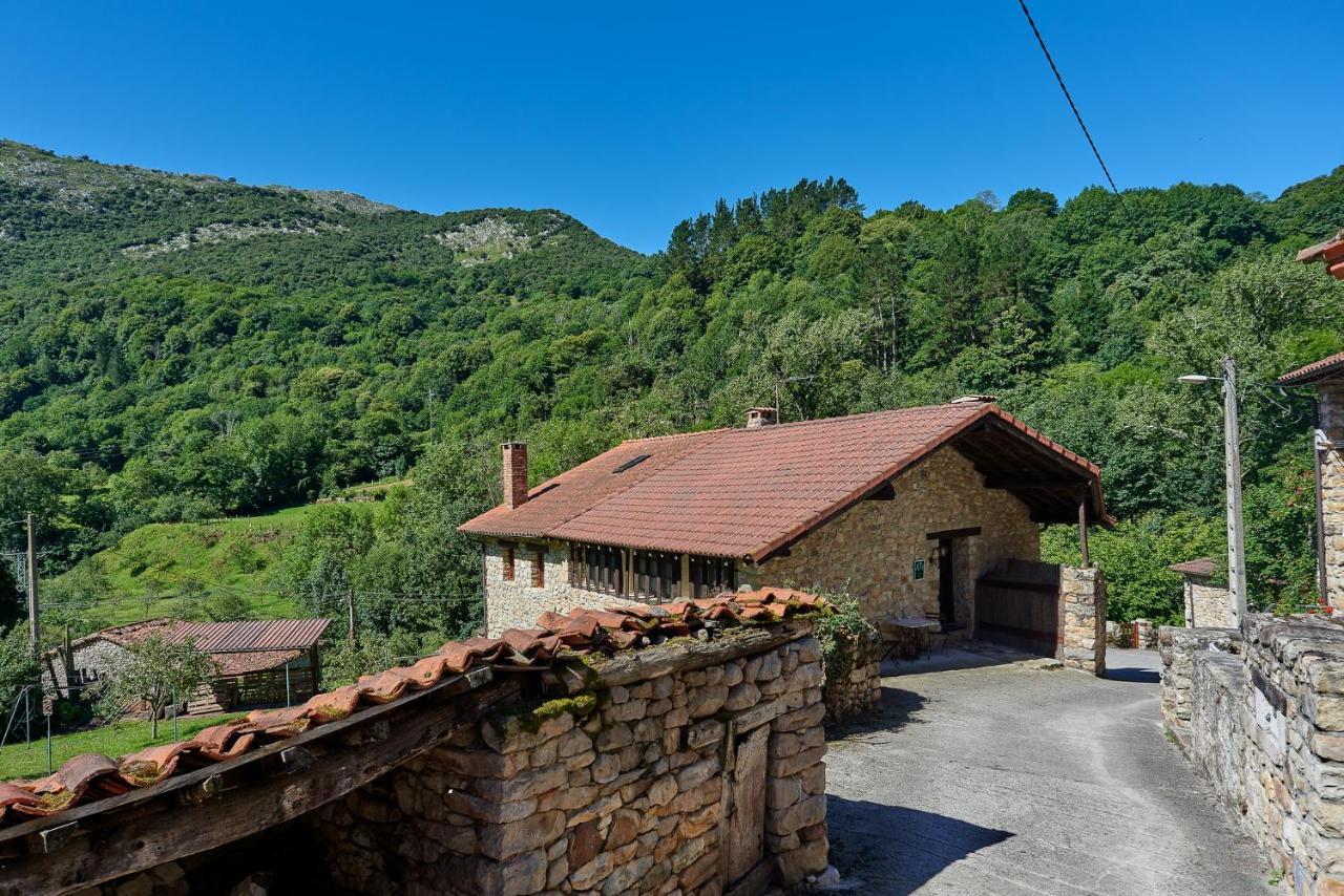 Casas Rurales La Tahona De Besnes Affittacamere Alles Esterno foto